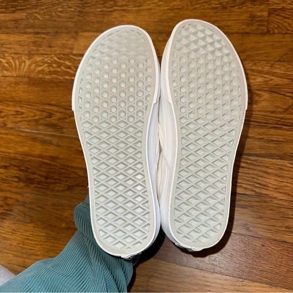 Slip on Vans Sneakers - Picture 2 of 3